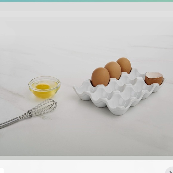 HIC Porcelain/Ceramic Kitchen Crate Fine White Holds 1-Doz. Eggs - Picture 7 of 8